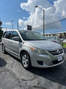 2010 Volkswagen Routan for sale at Jay's Auto Sales Inc in Wadsworth OH