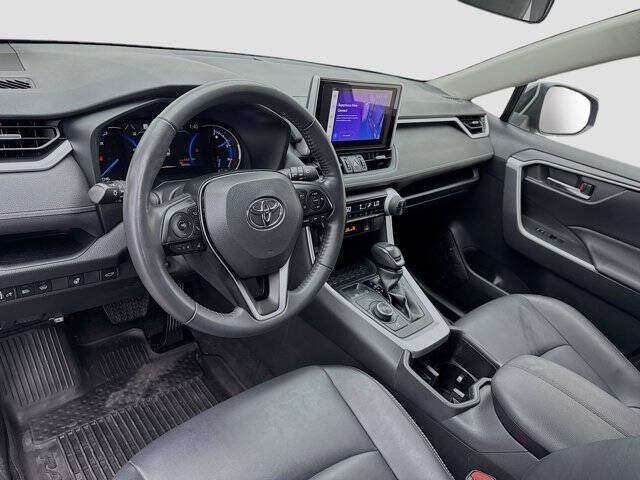 2023 Toyota RAV4 Hybrid XLE Premium