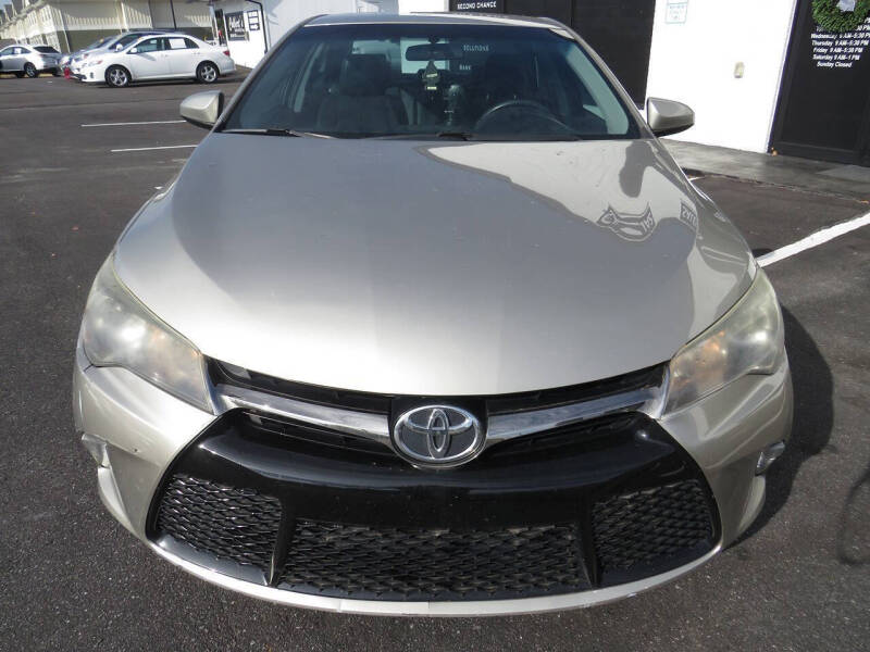 2017 Toyota Camry SE
