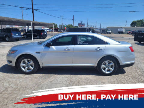 2012 Ford Taurus for sale at Meadows Motor Company in Cleburne TX