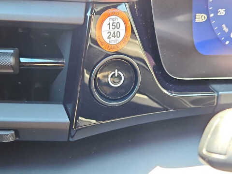 2025 Porsche Macan 4 Electric