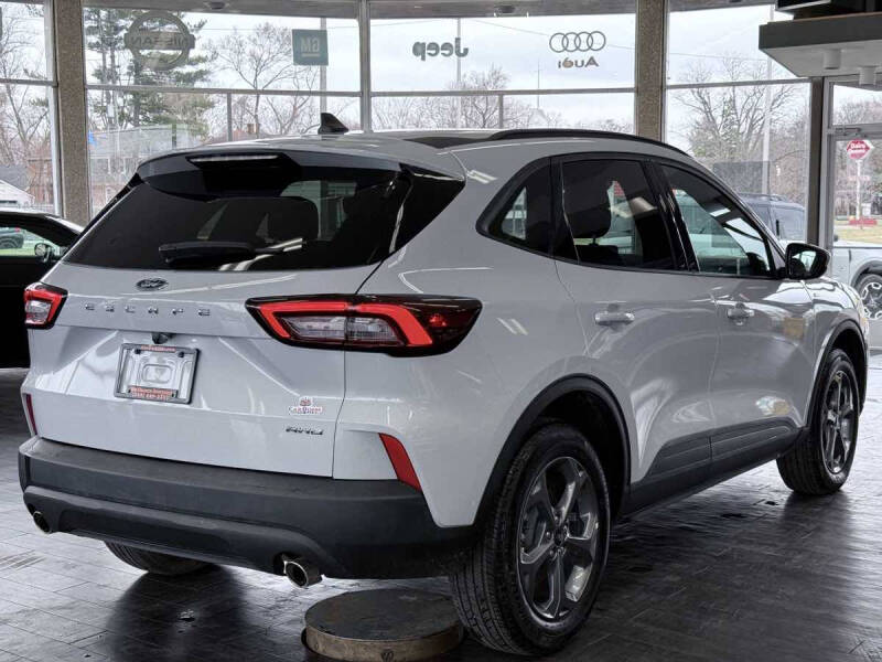 2025 Ford Escape ST-Line Select
