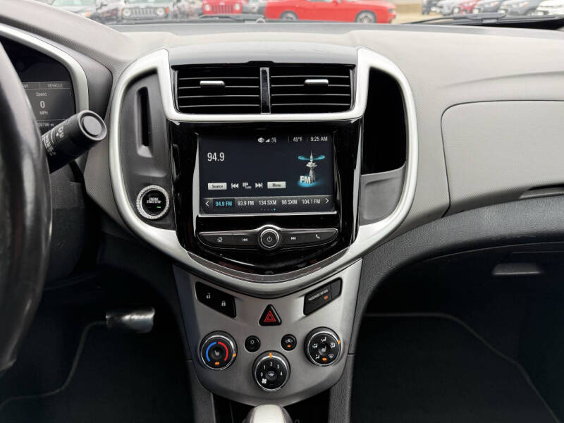 2017 Chevrolet Sonic Premier Auto