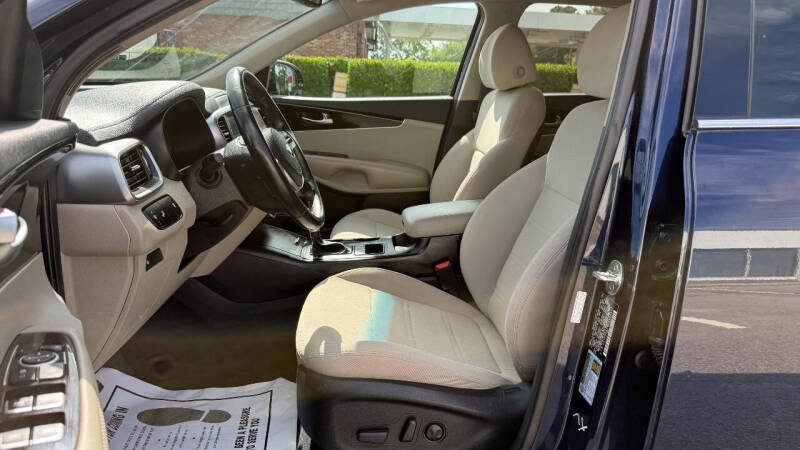 2020 Kia Sorento LX