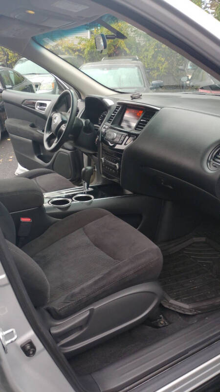 2015 Nissan Pathfinder S