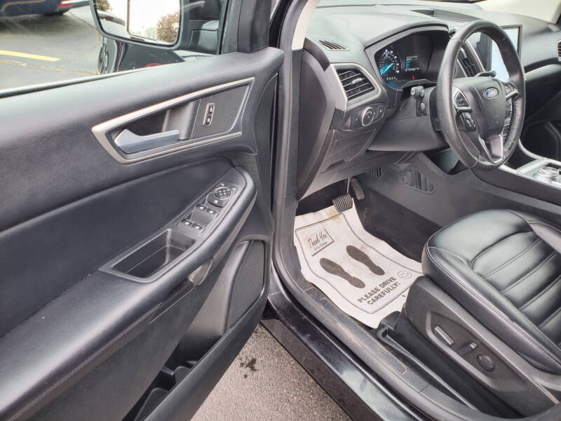 2022 Ford Edge