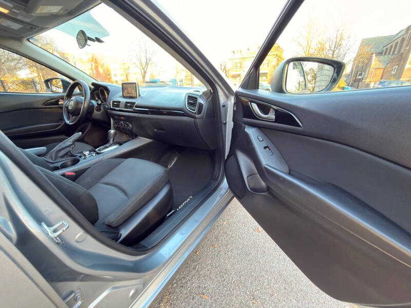 2016 Mazda MAZDA3 i Sport