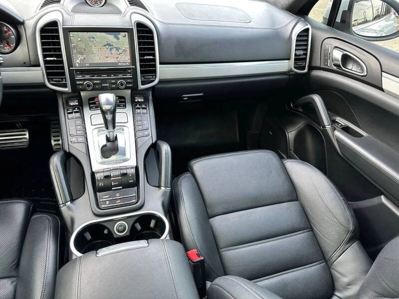 2013 Porsche Cayenne