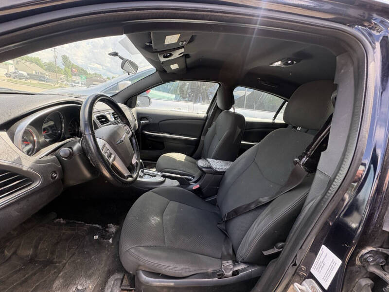 2012 Chrysler 200 Touring
