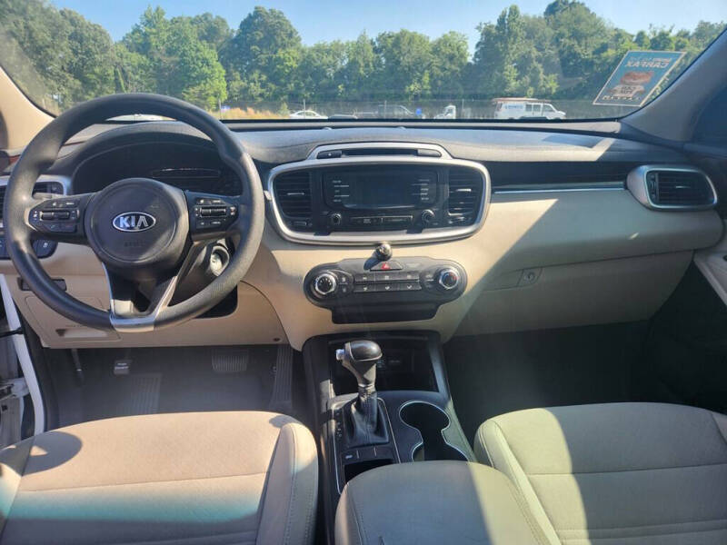2016 Kia Sorento LX - Photo 10