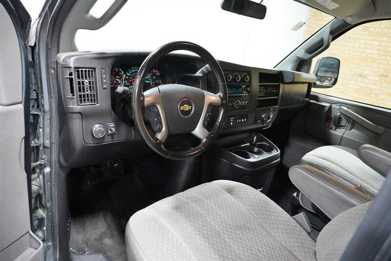 2017 Chevrolet Express LT 3500