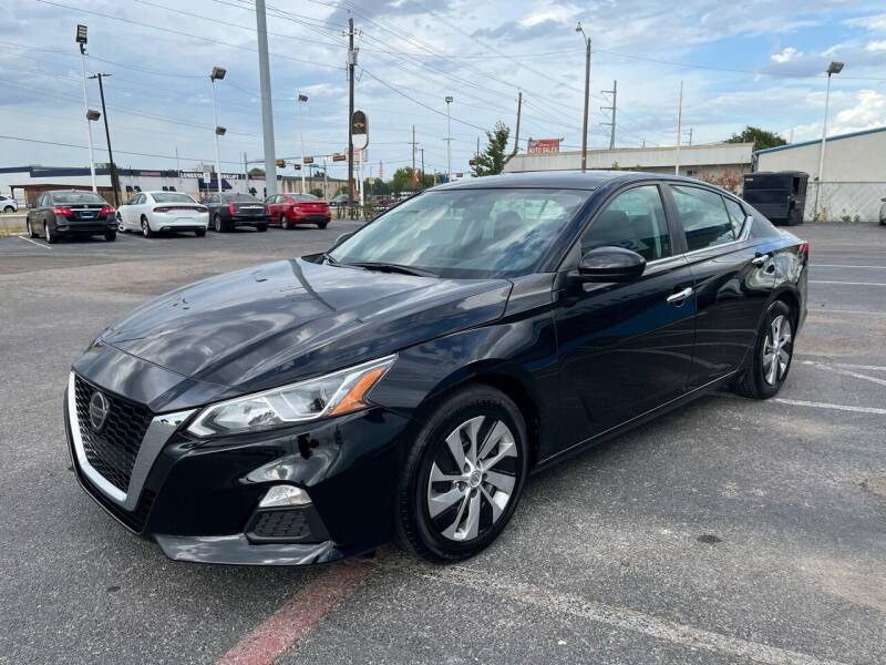 2021 Nissan Altima for sale at SOLID MOTORS LLC in Garland TX