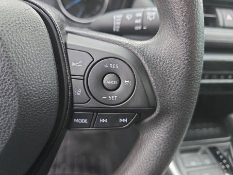 2020 Toyota RAV4 Hybrid LE