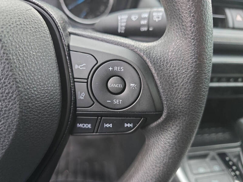 2020 Toyota RAV4 Hybrid LE