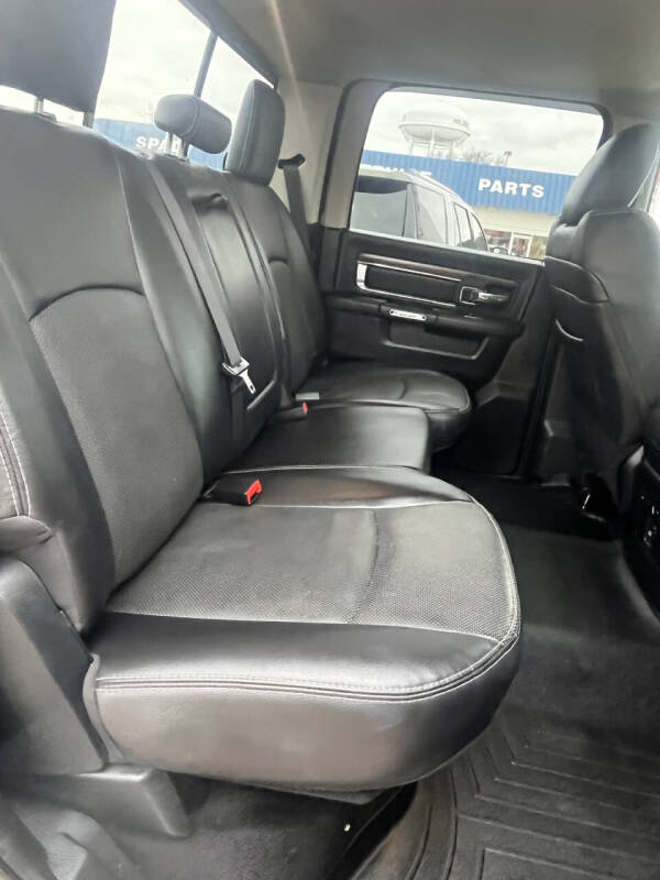 2016 RAM 1500 Laramie