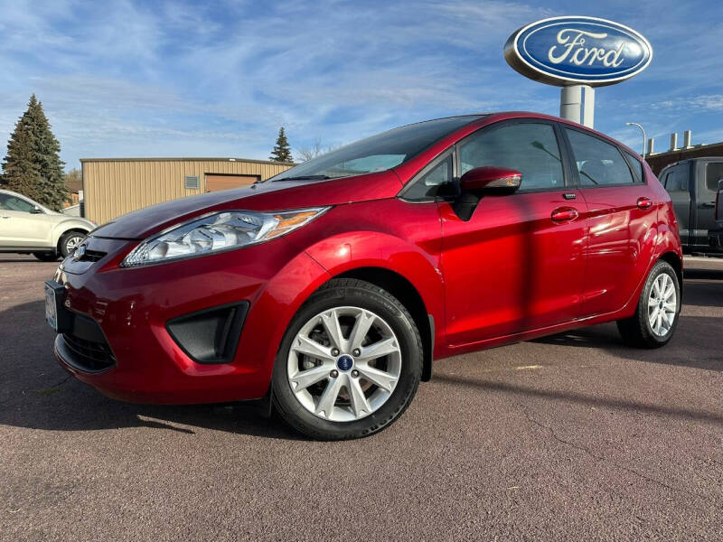 Used 2013 Ford Fiesta SE with VIN 3FADP4EJXDM205078 for sale in Windom, Minnesota