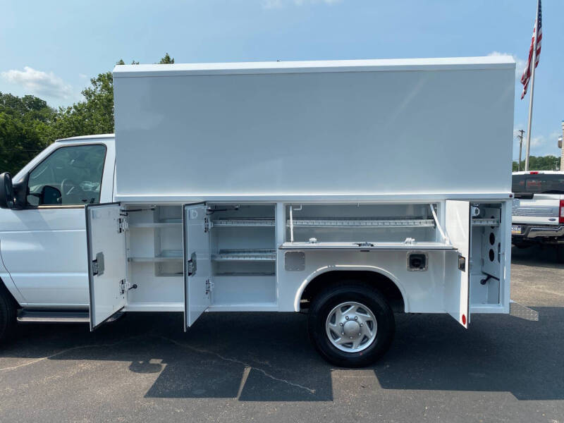 2027 Ford E-Series