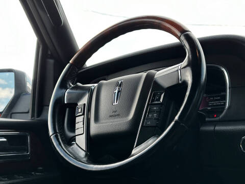 2016 Lincoln Navigator Select