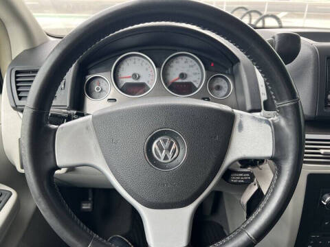 2010 Volkswagen Routan