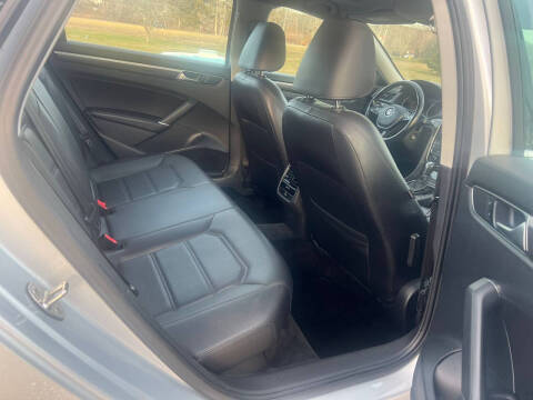 2016 Volkswagen Passat 1.8T SE