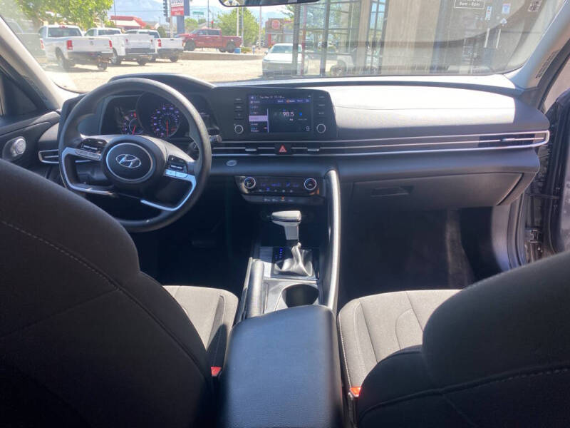 2023 Hyundai Elantra