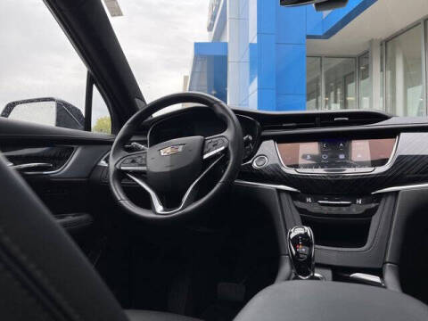 2025 Cadillac XT6 Premium Luxury