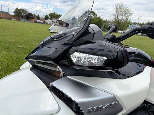 2017 Can-Am SPYDER F3-T SE6
