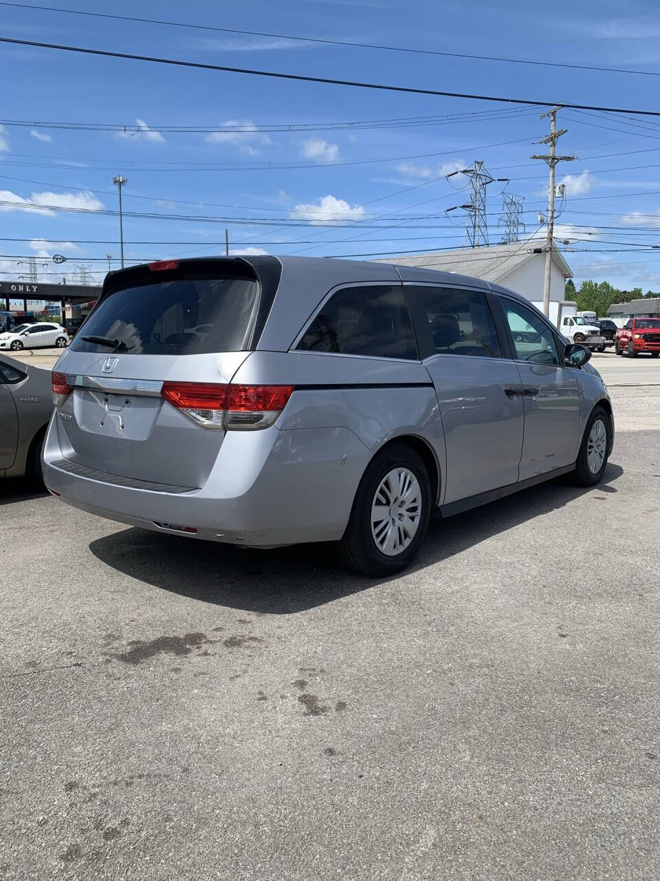 Silver 2016 Honda Odyssey LX LX 4dr Mini-Van 6