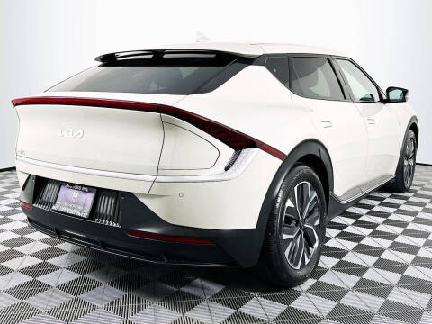 2024 Kia EV6 Light