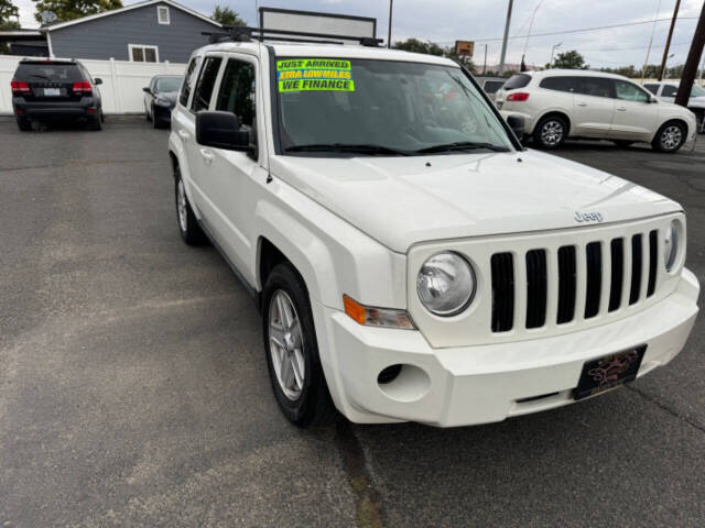 2010 Jeep Patriot Sport photo 3