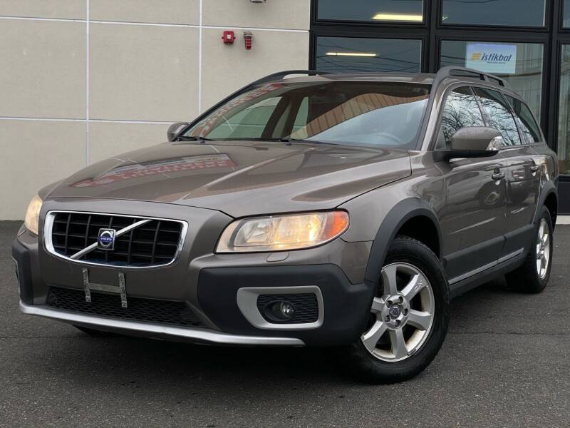 2008 Volvo XC70 for sale at MAGIC AUTO SALES in Little Ferry NJ