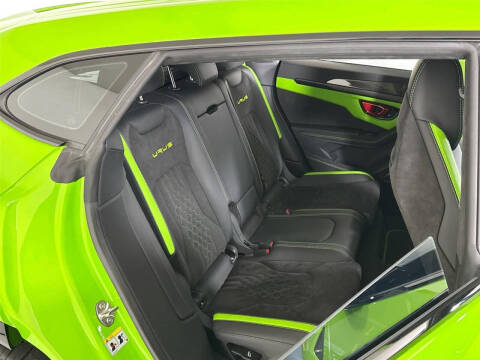 2024 Lamborghini Urus S