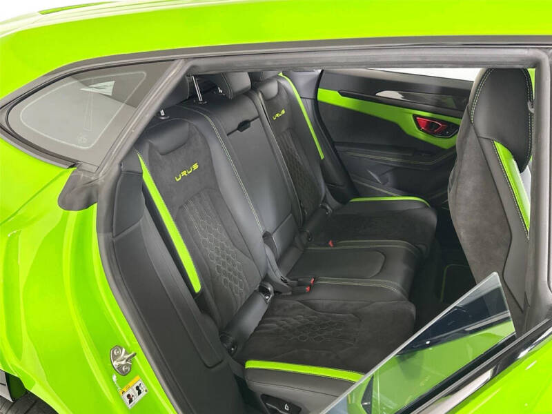 2024 Lamborghini Urus S