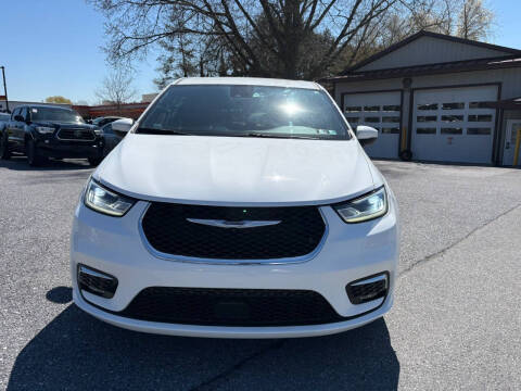 2023 Chrysler Pacifica Touring