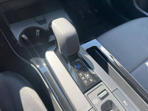 2025 Toyota Prius XLE