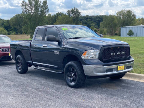 2016 RAM 1500 SLT