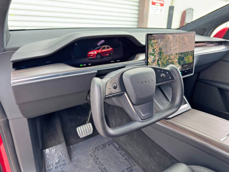 2023 Tesla Model X Standard Range