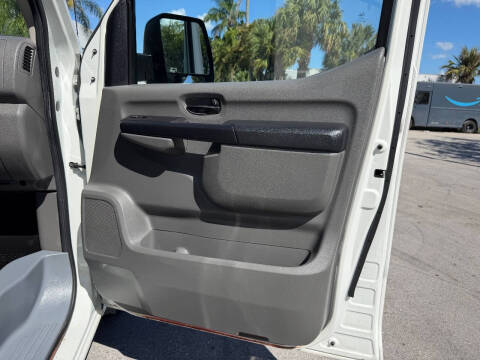 2016 Nissan NV 2500 HD S