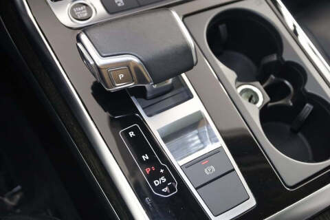 2022 Audi Q7 quattro Premium Plus 55 TFSI