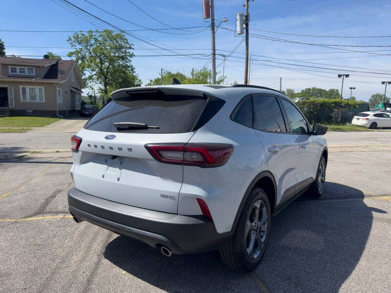 2025 Ford Escape ST-Line
