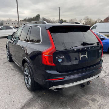 2019 Volvo XC90 T6 Momentum