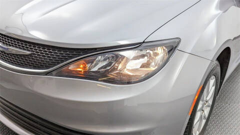 2020 Chrysler Voyager LXi