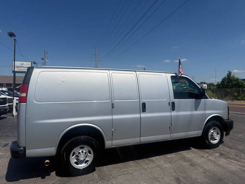 2017 Chevrolet Express 2500