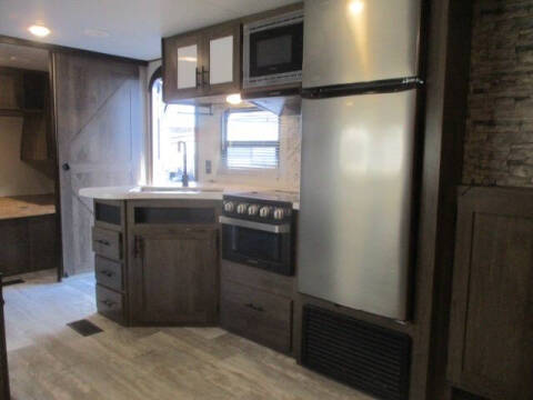 2021 Forest River Avenger 27DBS