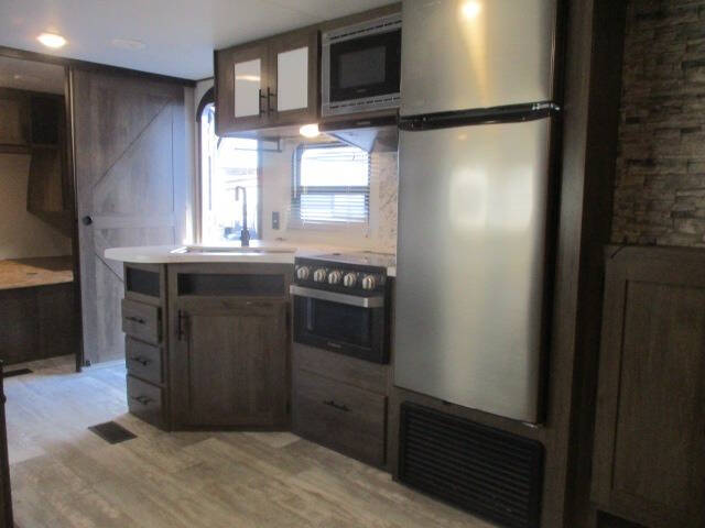 2021 Forest River Avenger 27DBS