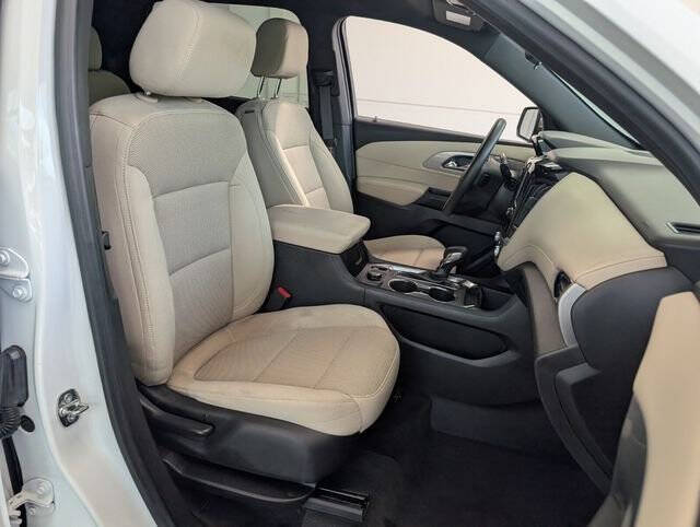 2022 Chevrolet Traverse LS