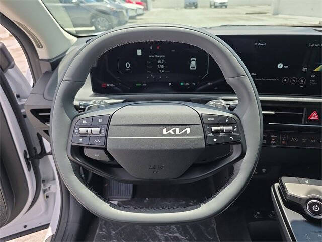 2025 Kia EV6 Light Long Range