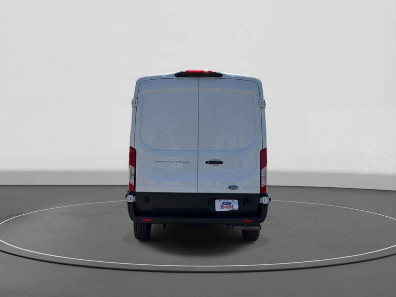 2024 Ford Transit 250