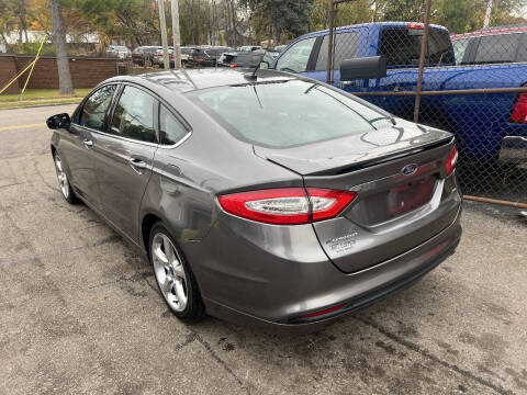 2013 Ford Fusion SE