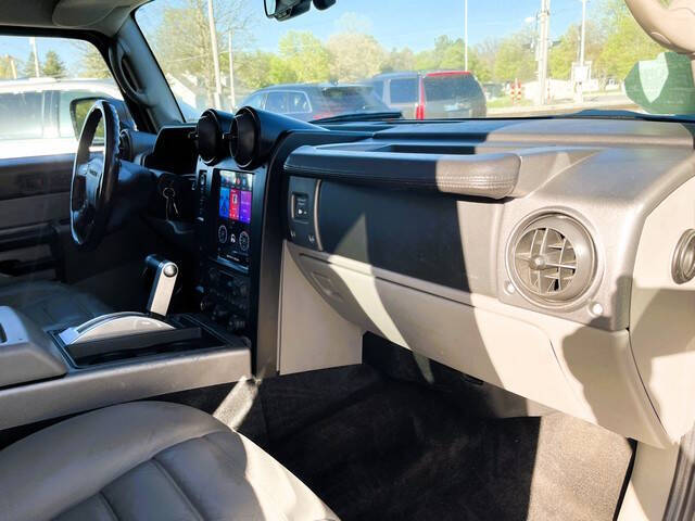 2003 HUMMER H2 Lux Series